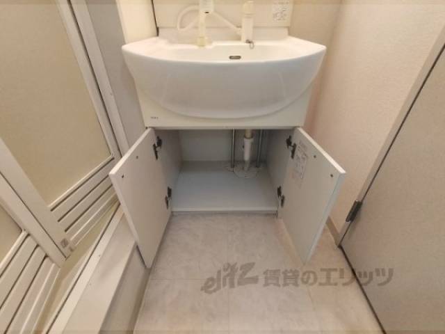 洗面所　収納