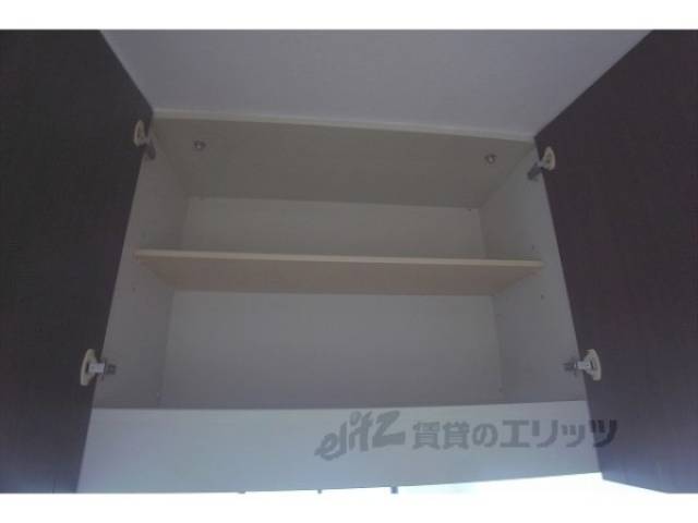 キッチン　上収納