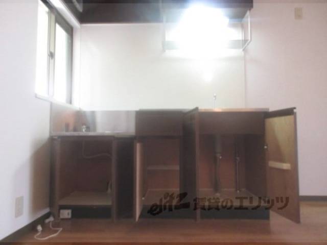 キッチン　下部収納