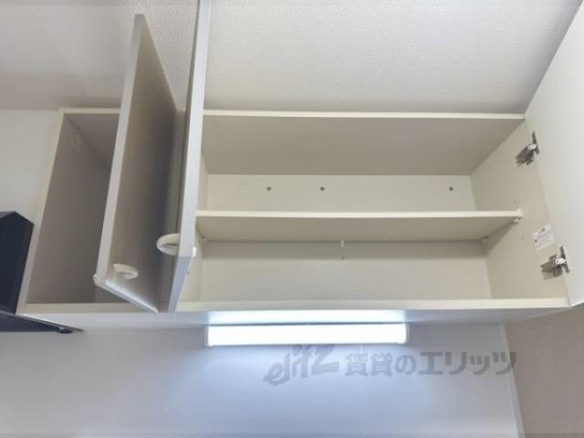 キッチン　上収納