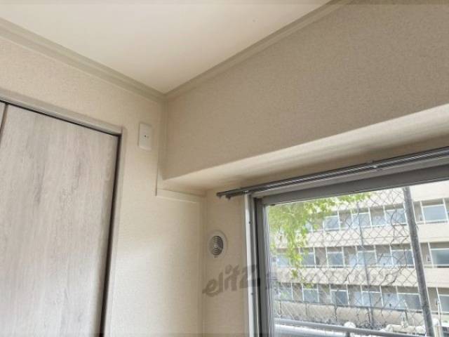 エアコン　設置位置