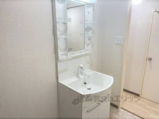 洗面所　独立洗面台