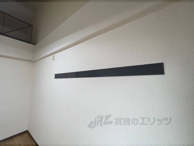 冷蔵庫置場　ハンガーラック