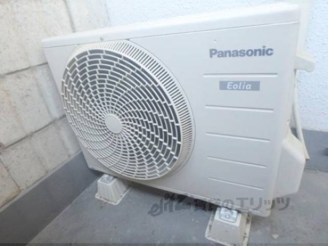 エアコン　室外機