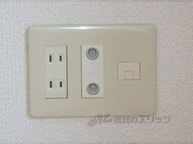 洋室　コンセント
