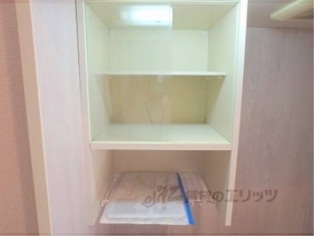 キッチン　上部収納