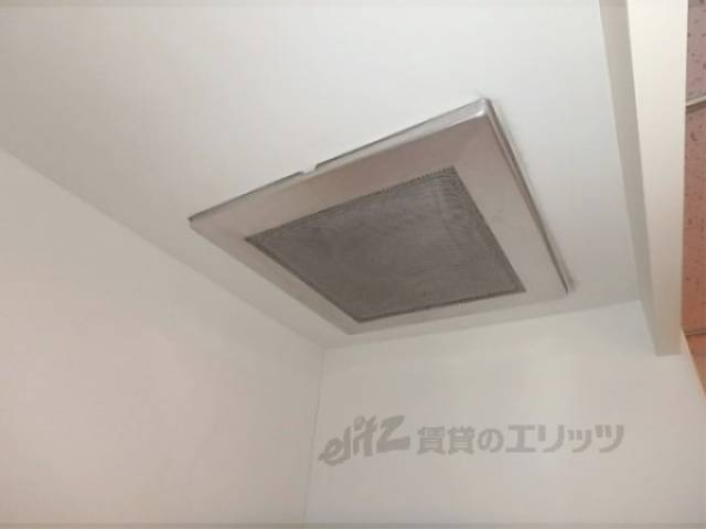 キッチン　換気扇
