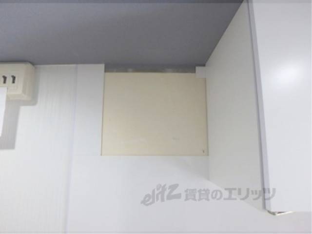 キッチン　換気扇設置