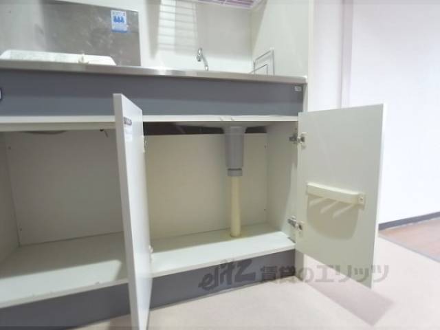 キッチン　キッチン下収納