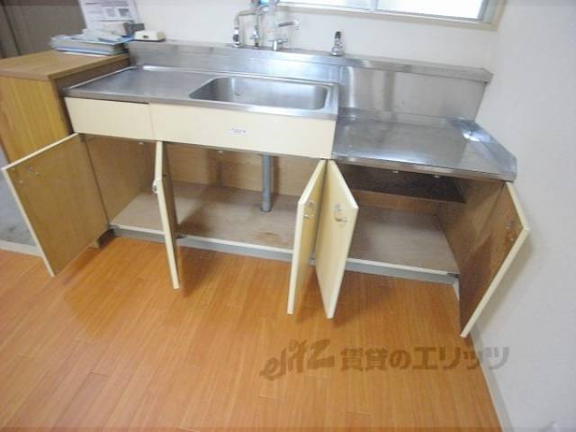 キッチン　キッチン収納