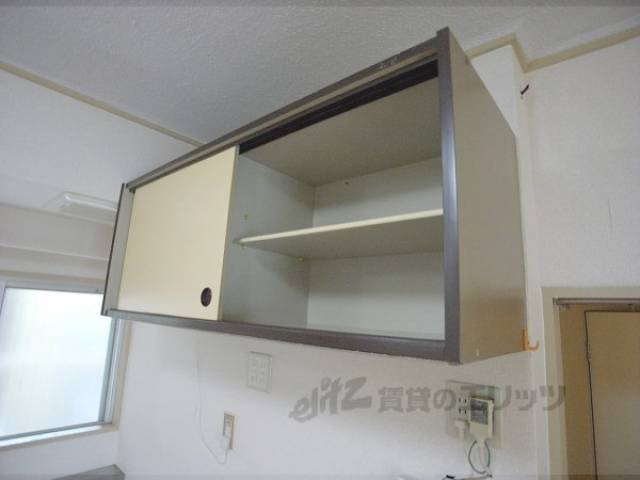 和室　キッチン収納