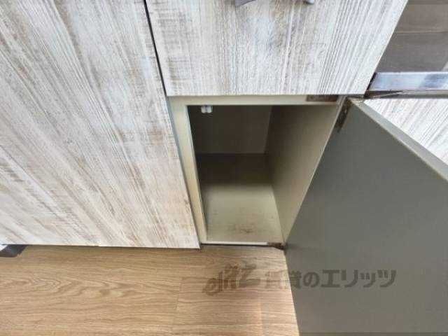 キッチン　下部収納