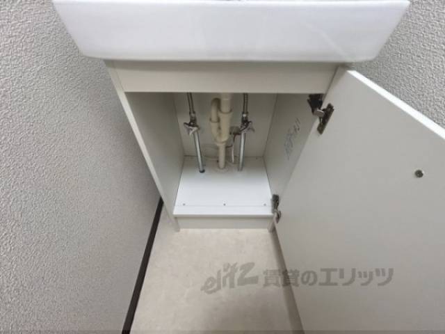 洗面所　下部収納