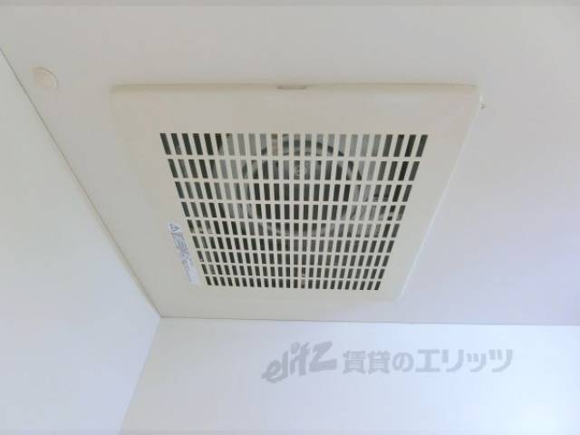 キッチン　換気扇