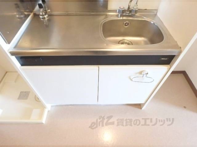 キッチン　下部