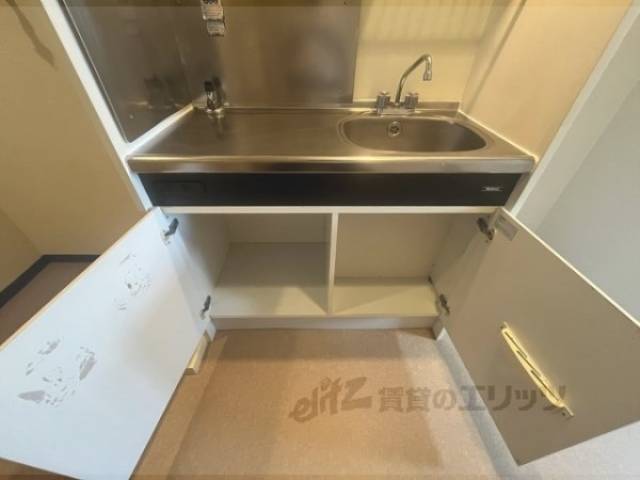 キッチン　下部収納