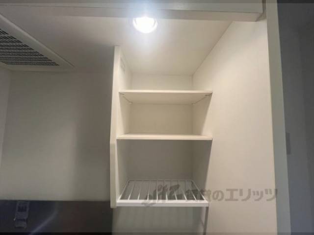 キッチン　上部収納