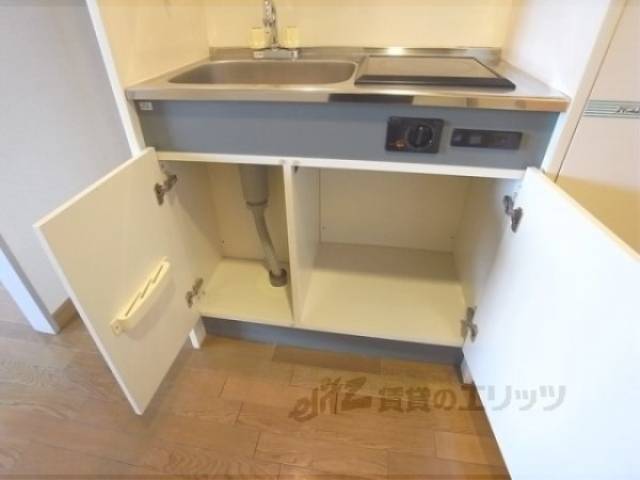 キッチン　下部収納