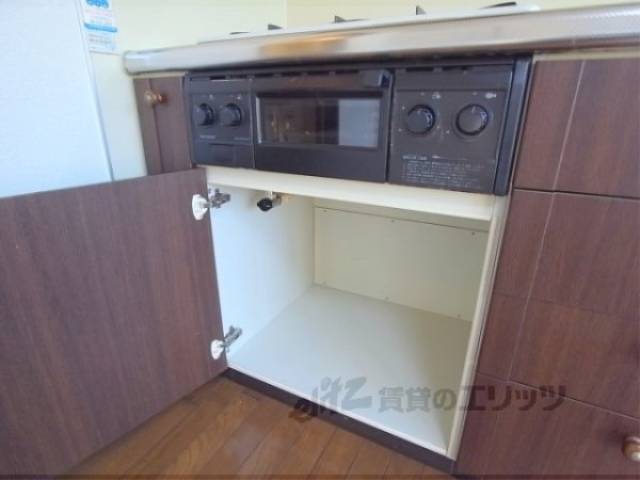 キッチン下部収納