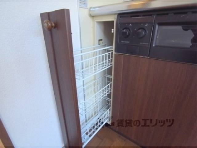 キッチン下部収納