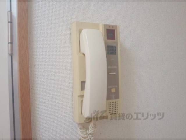 ドアホン 来客時に対応できます