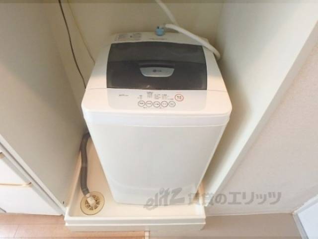 洗濯機置場　洗濯機