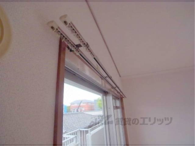 カーテンレール