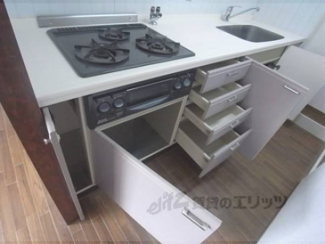 キッチン　収納