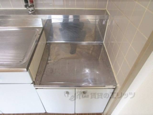 キッチン　コンロ置き場