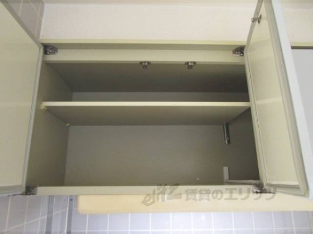 キッチン　上部収納