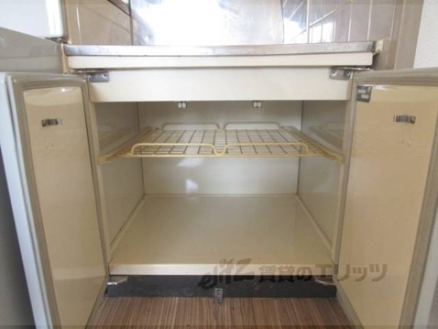 キッチン　下部収納