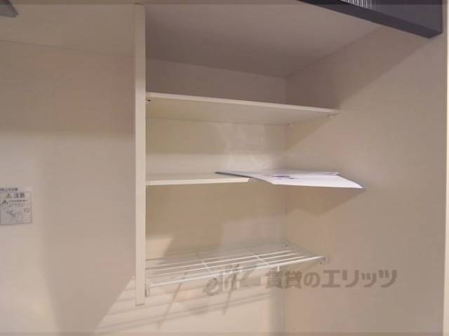 キッチン　上部収納