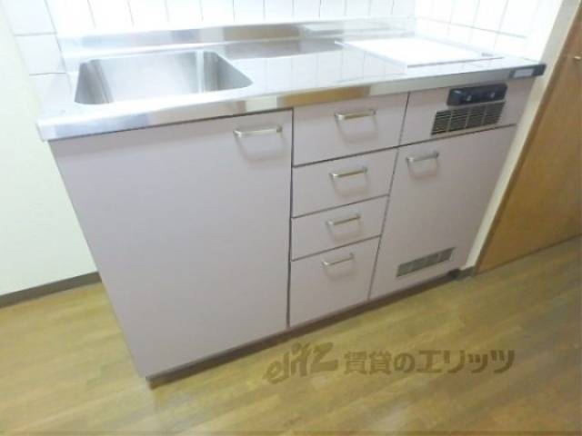 キッチン　収納