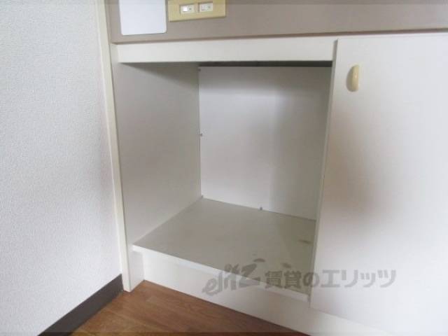 キッチン　下部収納