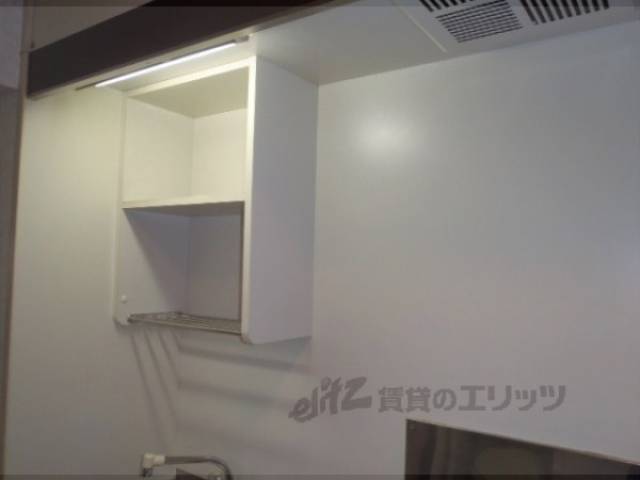 キッチン　ガスコンロの付いた便利なキッチンです