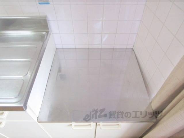 キッチン　コンロ置き場