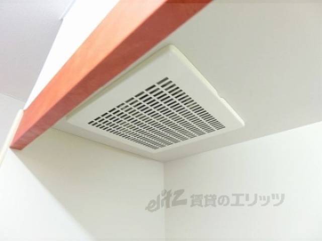 キッチン　換気扇