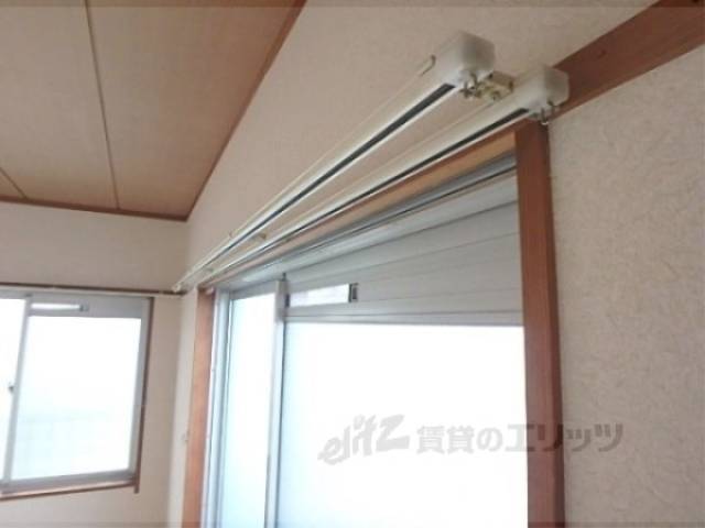 カーテンレール