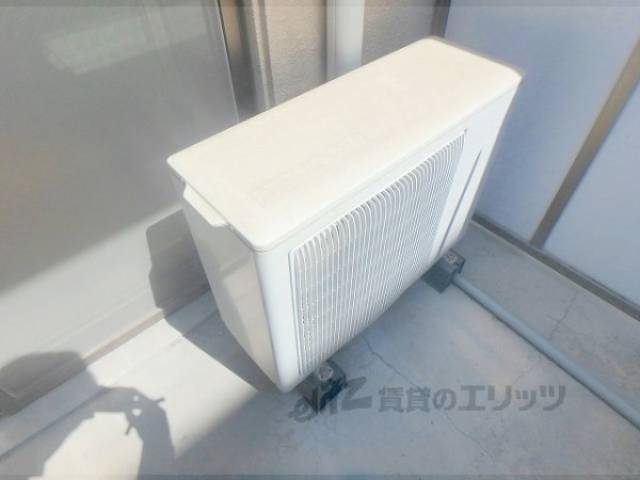 エアコン　室外機