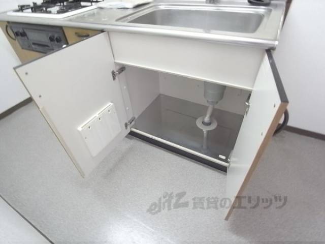 キッチン　下部収納