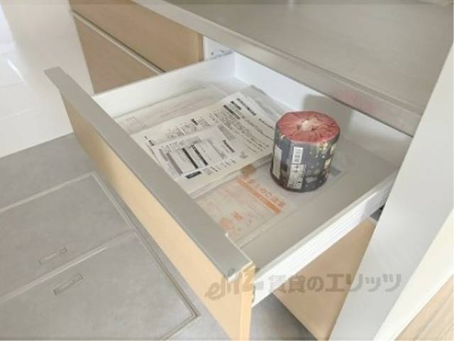 キッチン　下部収納
