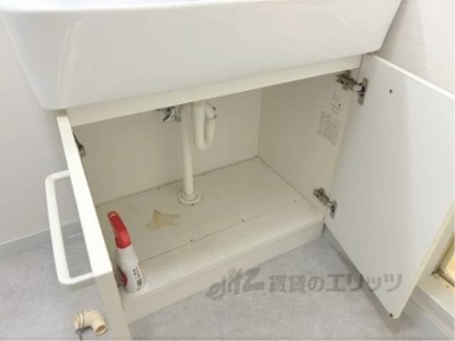 洗面所　下部収納