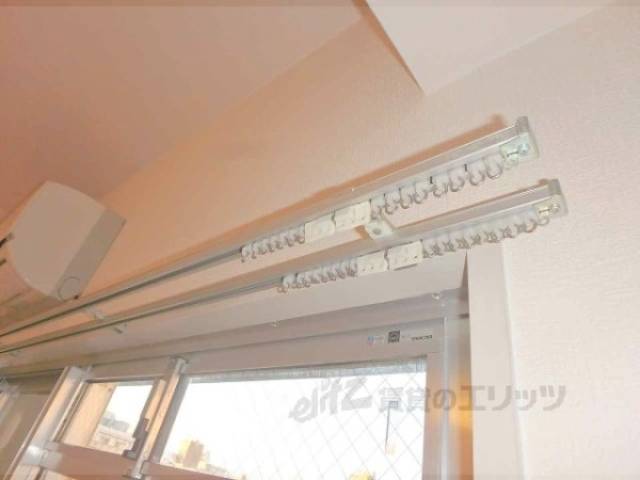 カーテンレール