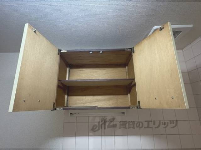 キッチン　収納上部