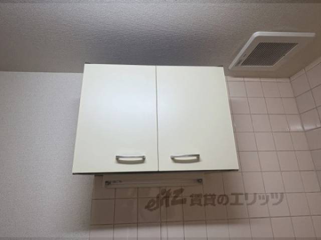 キッチン　収納上部