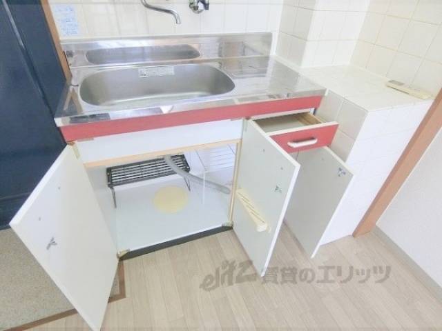 キッチン　キッチン下部収納