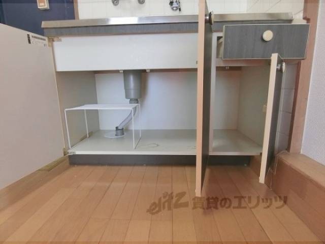 キッチン　キッチン下部収納