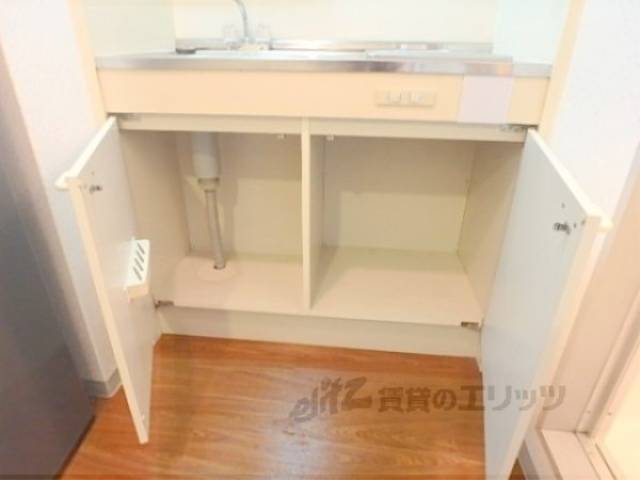 キッチン　下部収納