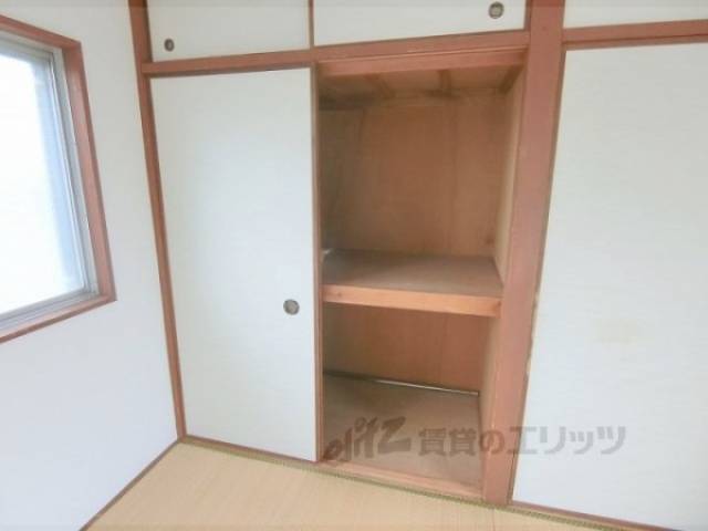 収納　エアコン