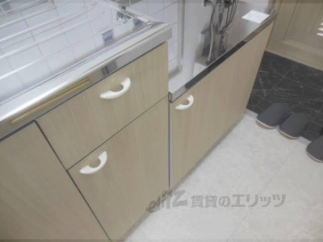 キッチン　下部収納